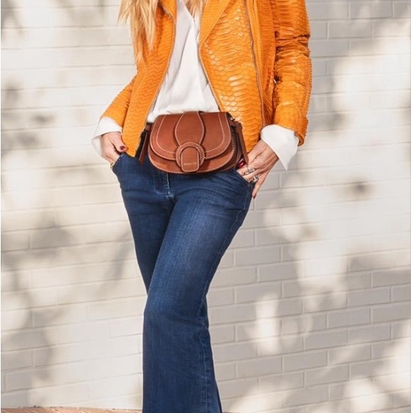 Multi use belt bag - Picture 2 of 4